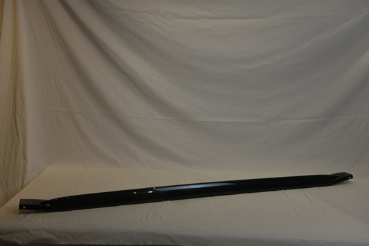 BMW M3 G80 M4 G82 M2 G87 OEM-style Carbon Fiber Side Skirts